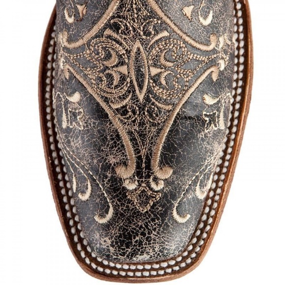 New Circle G Brown Crackle Embroidery Cowgirl Boot - Picture 4 of 7